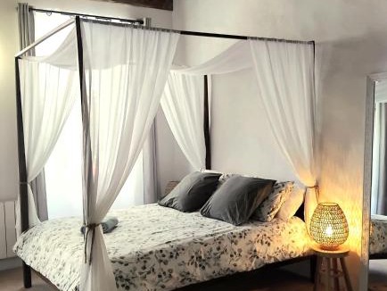 Saint-Ambroix Apartment | Studio Isaline RDC