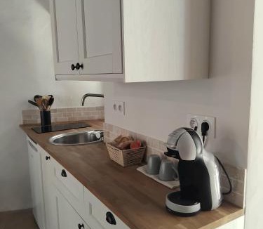 Saint-Ambroix Apartment | Studio Isaline RDC