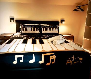 Puymirol Apartment | Studio JAZZ by LALIE - ambiance vintage cosy
