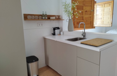 Old Town Apartment | Studio Joyo 300 meter van de boulevard/zee