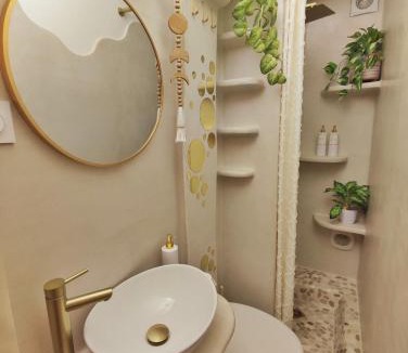 La Californie Apartment | Studio Jungle Bohème - à 3 min de la Promenade des anglais à pieds