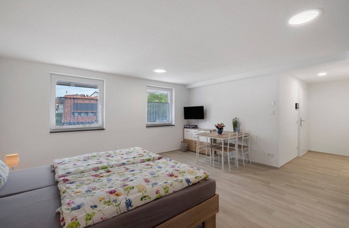 Freiamt House | Studio 'Karlsplatz' with Wi-Fi
