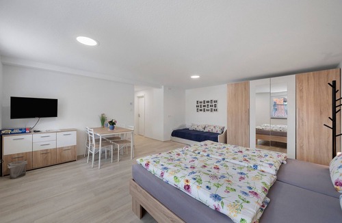 Freiamt House | Studio 'Karlsplatz' with Wi-Fi
