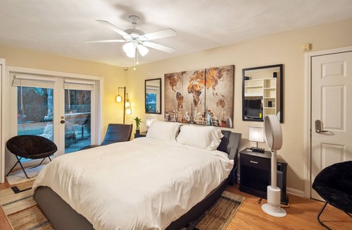 Orlando Apartment | Studio King Bed with Full Kitchen