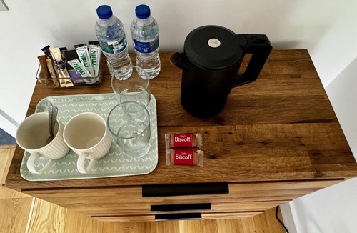 Bettws Newydd Apartment | Studio-King Bed-Wye Valley Views