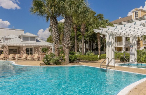 Baytowne Wharf Apartment | Studio ~ Kitchenette ~ Bayside Resort with Pool