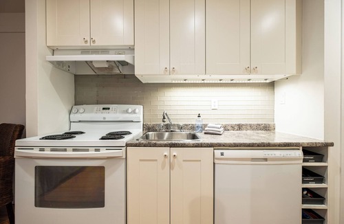 Mont-Tremblant Village Apartment | Studio Kona 5 km from Ski Mint-Tremblant