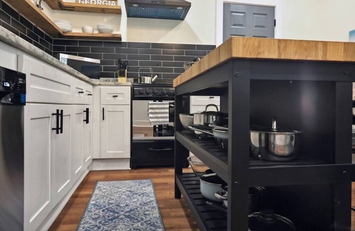 Inman Park Apartment | Studio@Krog - Inman Park!