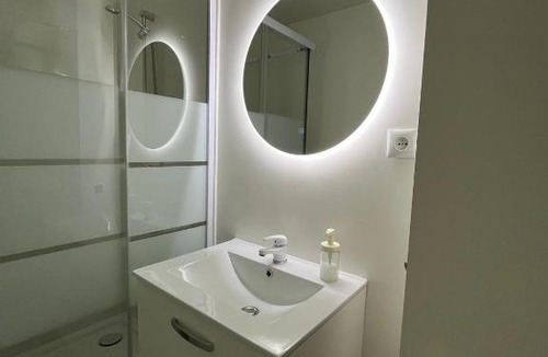 Villeneuve-Saint-Georges Apartment | Studio lumineux proche gare Paris Orly