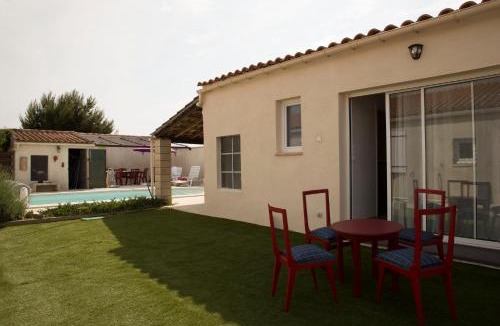 Rieux-Minervois Apartment | Studio l'Obrador 25 m2 - Cuisine & terrasse - accès piscine