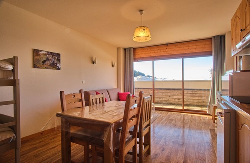 Chamrousse Apartment | Studio 'L'Oursière' with Mountain View and Balcony