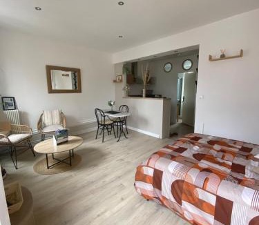 Fecamp Apartment | Studio La Bénéc' - 15km d'Etretat