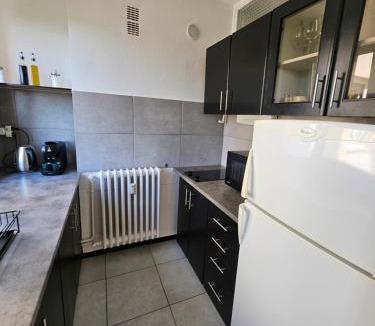 Devant-les-Ponts Apartment | Studio La Belle Vue -Proche Hyper Centre-ville-