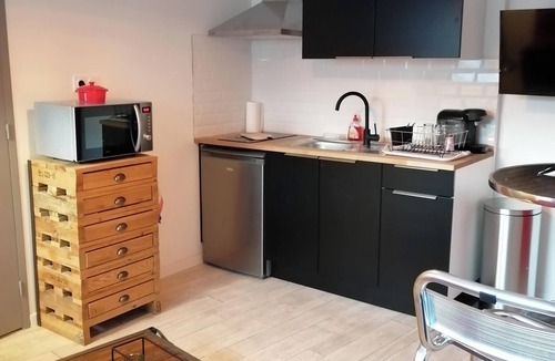 Agen Apartment | Studio La Brique Rouge - Netflix