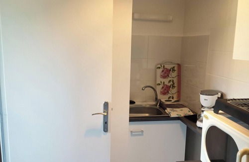 Saint-Come-d'Olt Apartment | Studio "La Clématite d'Olt" with Private Terrace and Wi-Fi