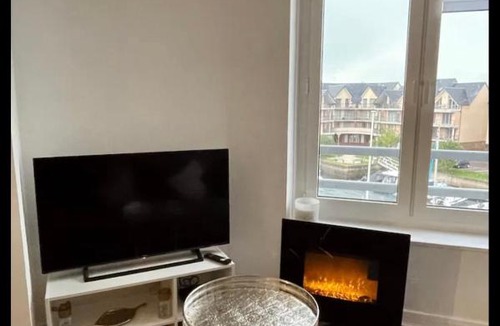 Deauville Apartment | STUDIO - La Deauvillaise - les Marinas, vue mer et balnéo