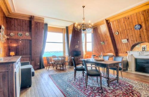 Dinard Apartment | Studio La Garde by Interhome