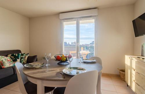 Port Guillaume Apartment | Studio La Presqu'île-19 by Interhome