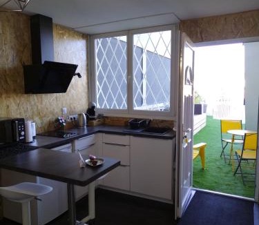 Paroisse Notre-Dame Apartment | Studio, La terrasse d'Isa