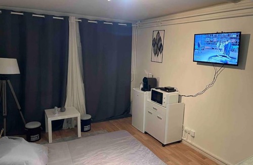 Enghien-les-Bains Apartment | Studio Lac d'Enghien