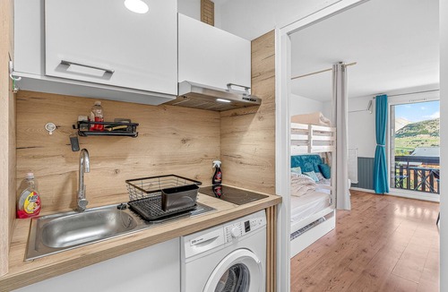 Saint-Etienne-en-Devoluy Apartment | Studio "Le 27" with Mountain View, Balcony, and Wi-Fi