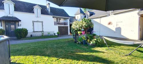 Livron House | Studio Le Balcon du Béarn