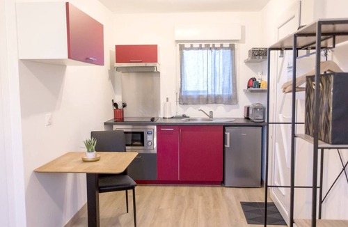 Pontchateau Apartment | Studio Le Brivet City Center ☆ Parking ☆ Terrace