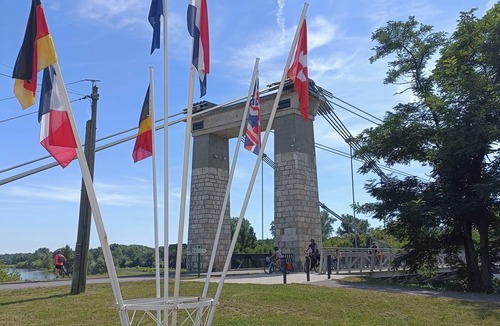 Chatillon-Sur-Loire Apartment | Studio - Le Campeur Spacieux