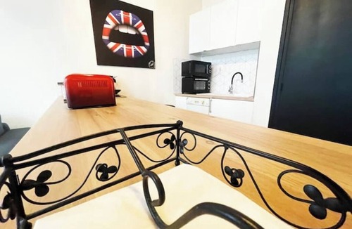 Old Lyon Apartment | Studio Le Cocon de Jacquard *breakfast*WIFI