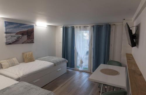 Saint-Marc-sur-Mer Apartment | Studio Le Coquillage Bleu - Un pied-à-terre entre le sable fin et le rire facile !
