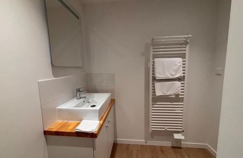 Chateau-Larcher Apartment | Studio Le Moulin Château-Larcher Arrivée autonome