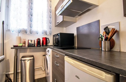 Anatole France Danton Apartment | Studio "Le Nid Douillet