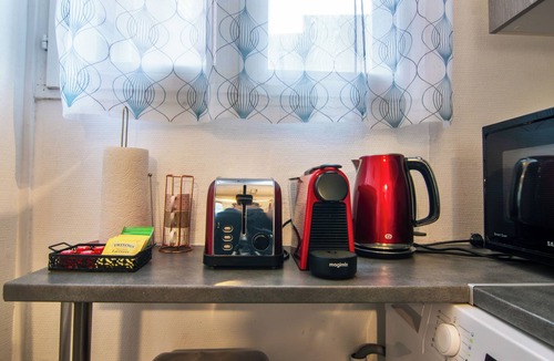 Anatole France Danton Apartment | Studio "Le Nid Douillet