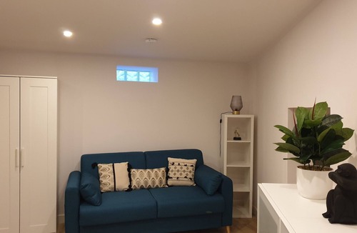 Saint-Ouen-l'Aumone Apartment | Studio Le Petit Marbré