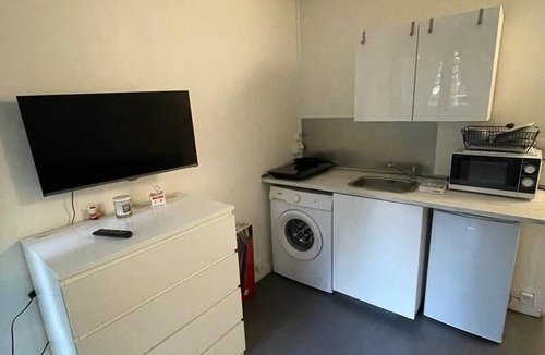 Fontenay-le-Fleury Apartment | Studio le petit fleury