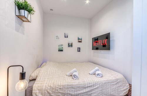Parilly Apartment | Studio Le Saphir NEUF & Cosy - Gare Parilly