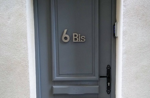 Avignon City Centre Apartment | Studio "le travertin"