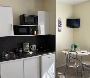 Chambretaud Apartment | Studio Le Vallon à 5 min du Puy duFou