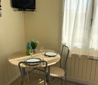 Chambretaud Apartment | Studio Le Vallon à 5 min du Puy duFou
