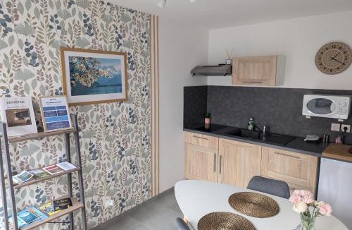 Sancourt Apartment | Studio Les chambres de la source - Milouin