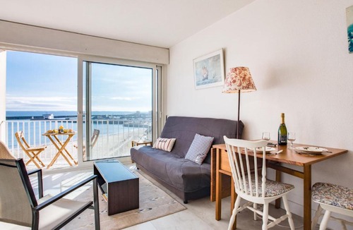 Quiberon Apartment | Studio Les Dauphins by Interhome