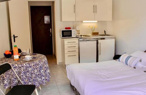 Trouville-sur-Mer Apartment | Studio Les Flots Bleus-1 by Interhome