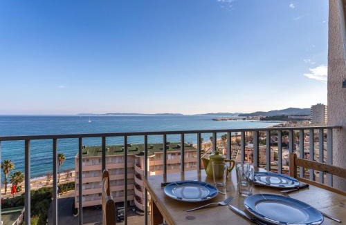 Le Lavandou Apartment | Studio Les Horizons-7 by Interhome