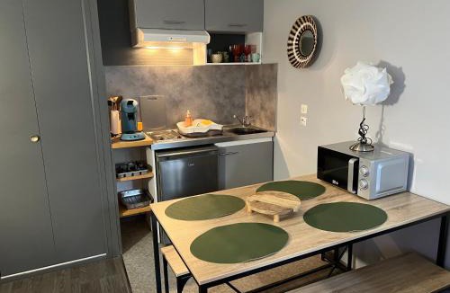 Les Angles Apartment | STUDIO LES IZARDS