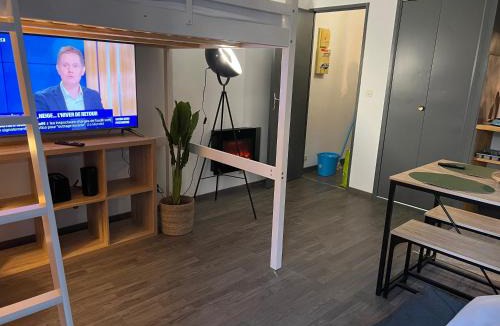 Les Angles Apartment | STUDIO LES IZARDS