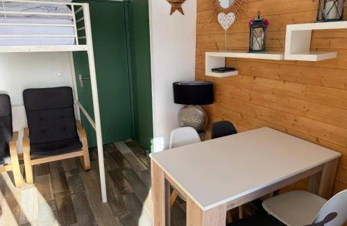 Les Angles Apartment | STUDIO LES JONQUILLES