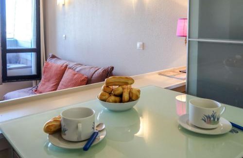 Deauville Apartment | Studio Les Marinas-11 by Interhome