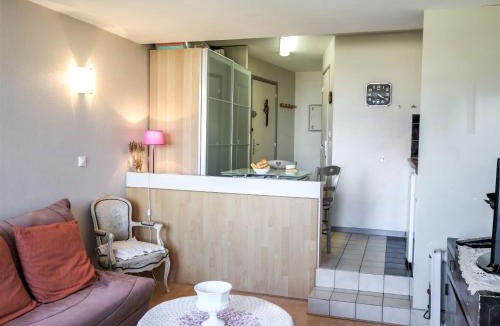 Deauville Apartment | Studio Les Marinas-11 by Interhome