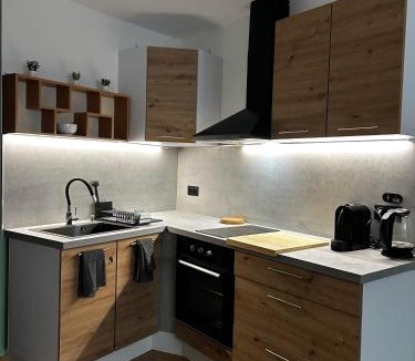 Quillan Apartment | Studio les Rosiers