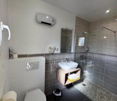 Cucugnan House | Studio les trois chemins